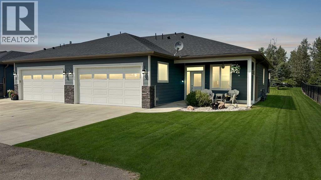 9, 610 4 Avenue SW, Sundre, Alberta  T0M 1X0 - Photo 1 - A2333258