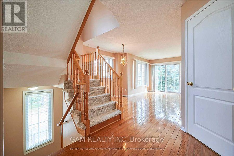 101 - 5030 Heatherleigh Avenue N, Mississauga, Ontario L5V 2G7 - Photo 3 - W13631390