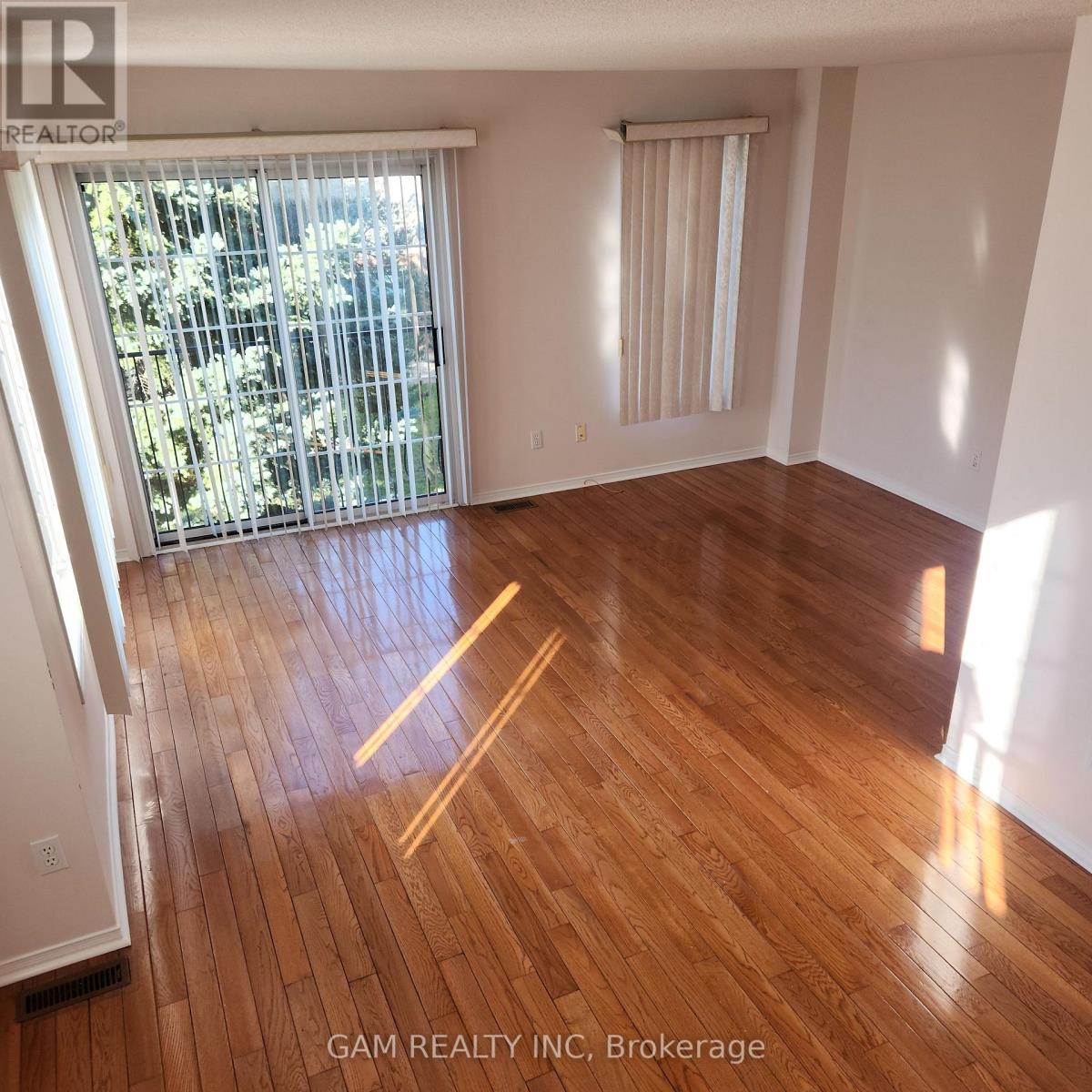 101 - 5030 Heatherleigh Avenue N, Mississauga, Ontario L5V 2G7 - Photo 7 - W13631390
