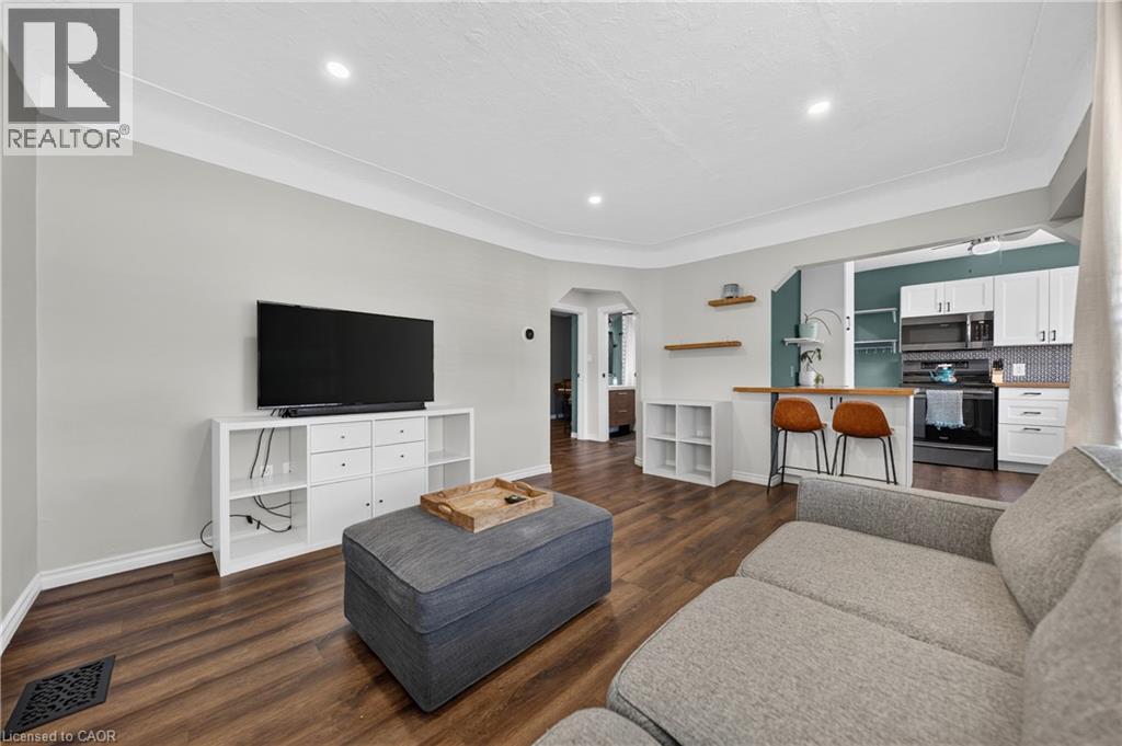 621 Tate Avenue, Hamilton, Ontario  L8H 6L4 - Photo 8 - 40838329