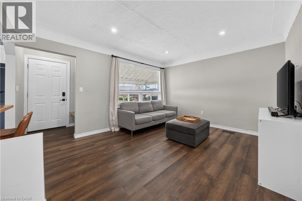621 Tate Avenue, Hamilton, Ontario  L8H 6L4 - Photo 9 - 40838329