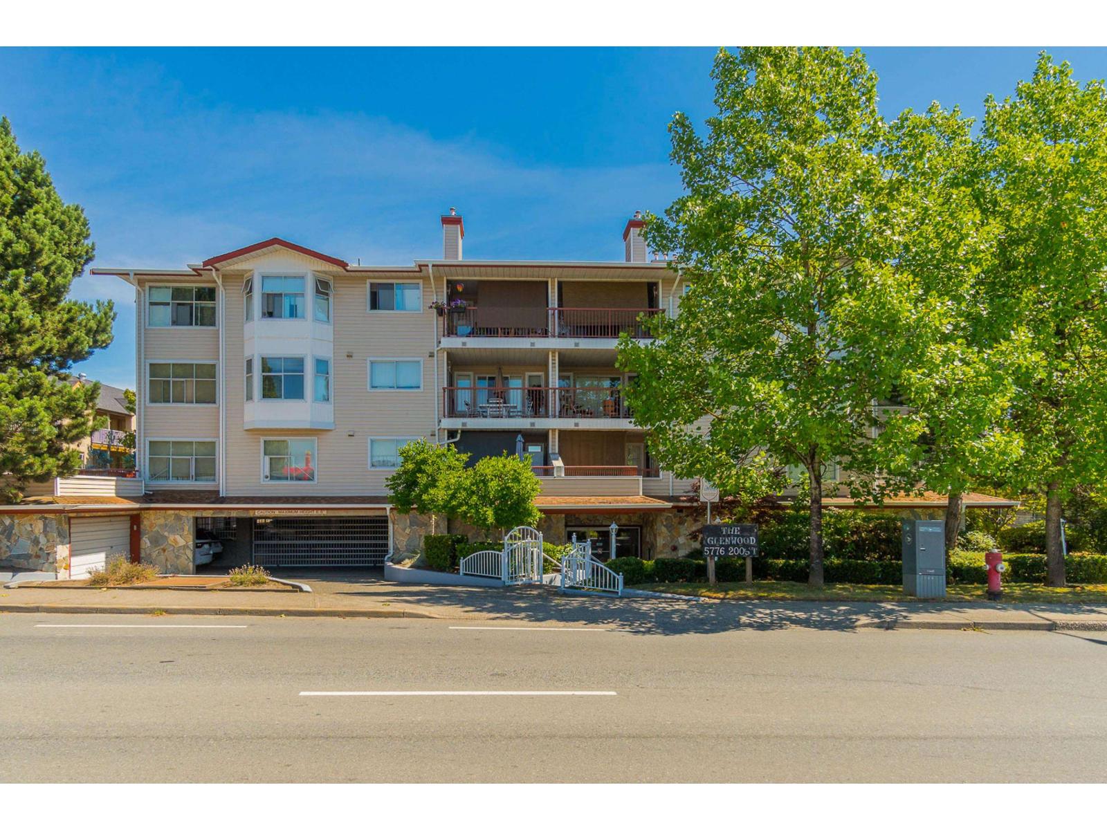 103 5776 200 Street, Langley, British Columbia  V3A 1M8 - Photo 3 - R3105993