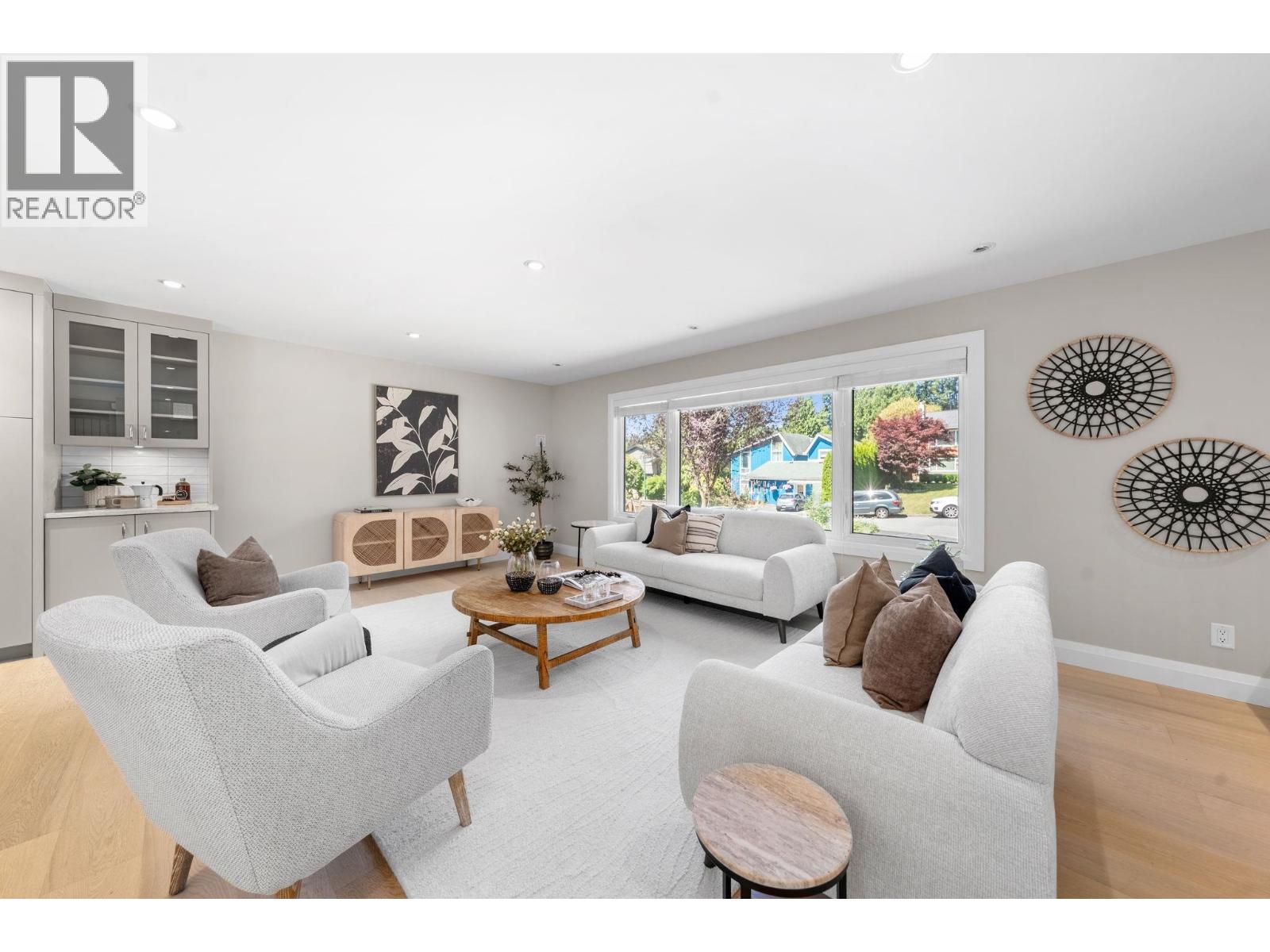 1776 Medwin Place, North Vancouver, British Columbia V7H 2K4 - Photo 2 - R3141718