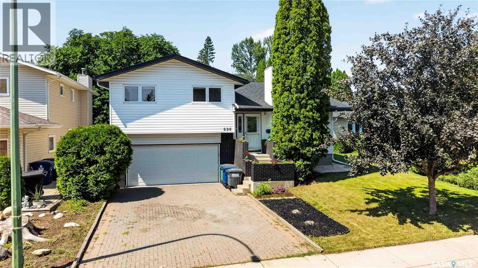 526 Tobin Crescent, Saskatoon, Saskatchewan  S7K 4N8 - Photo 2 - SK044573