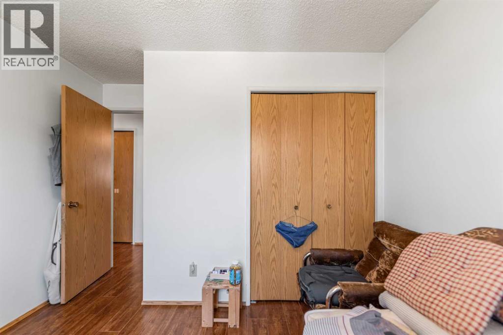 6772 Temple Drive NE, Calgary, Alberta  T1Y 5E6 - Photo 12 - A2333375