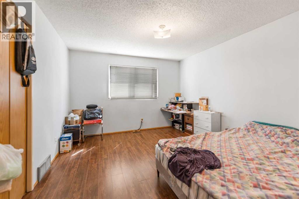 6772 Temple Drive NE, Calgary, Alberta  T1Y 5E6 - Photo 16 - A2333375