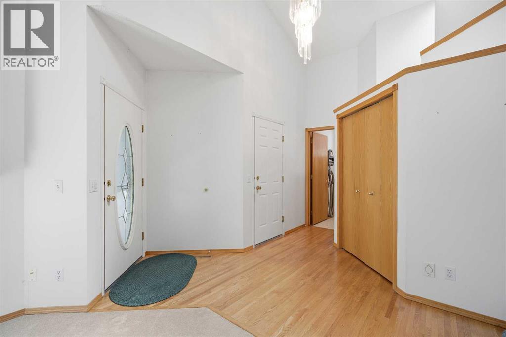 369 Hidden Valley Place Nw, Calgary, Alberta  T3A 5L7 - Photo 7 - A2334847