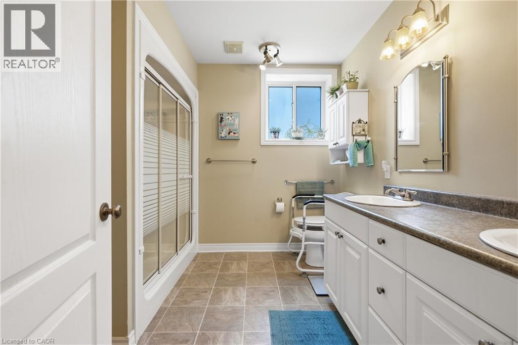 202 Wellbrook Boulevard, Welland, Ontario  L3C 7M9 - Photo 18 - 40853591