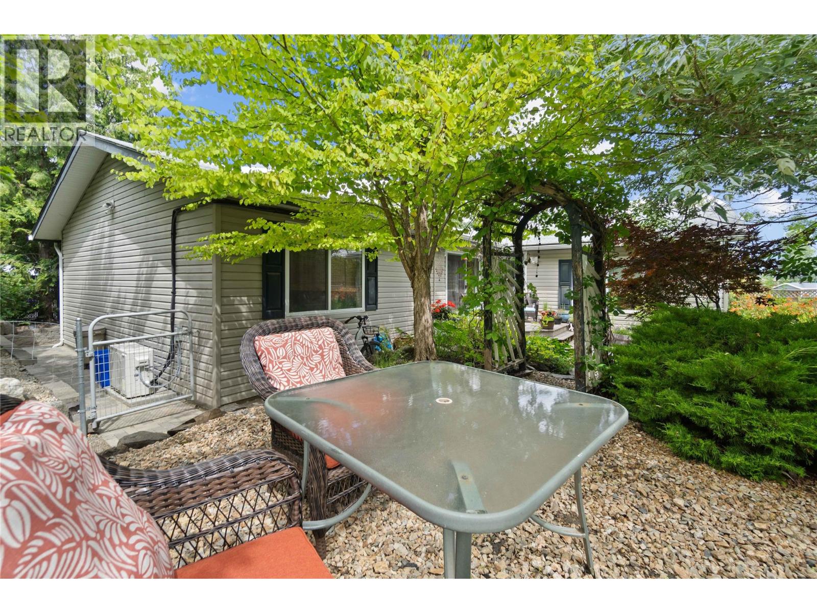 4421 73 Avenue NE, Salmon Arm, British Columbia  V0E 1K0 - Photo 74 - 10394863