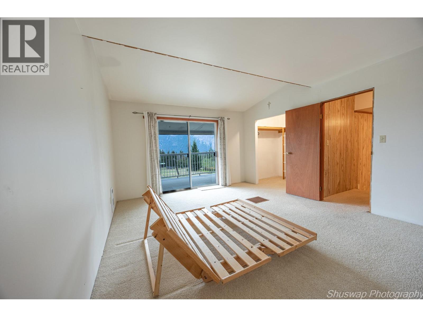 6350 Lakeshore Drive NE, Salmon Arm, British Columbia  V1E 4N1 - Photo 30 - 10396361
