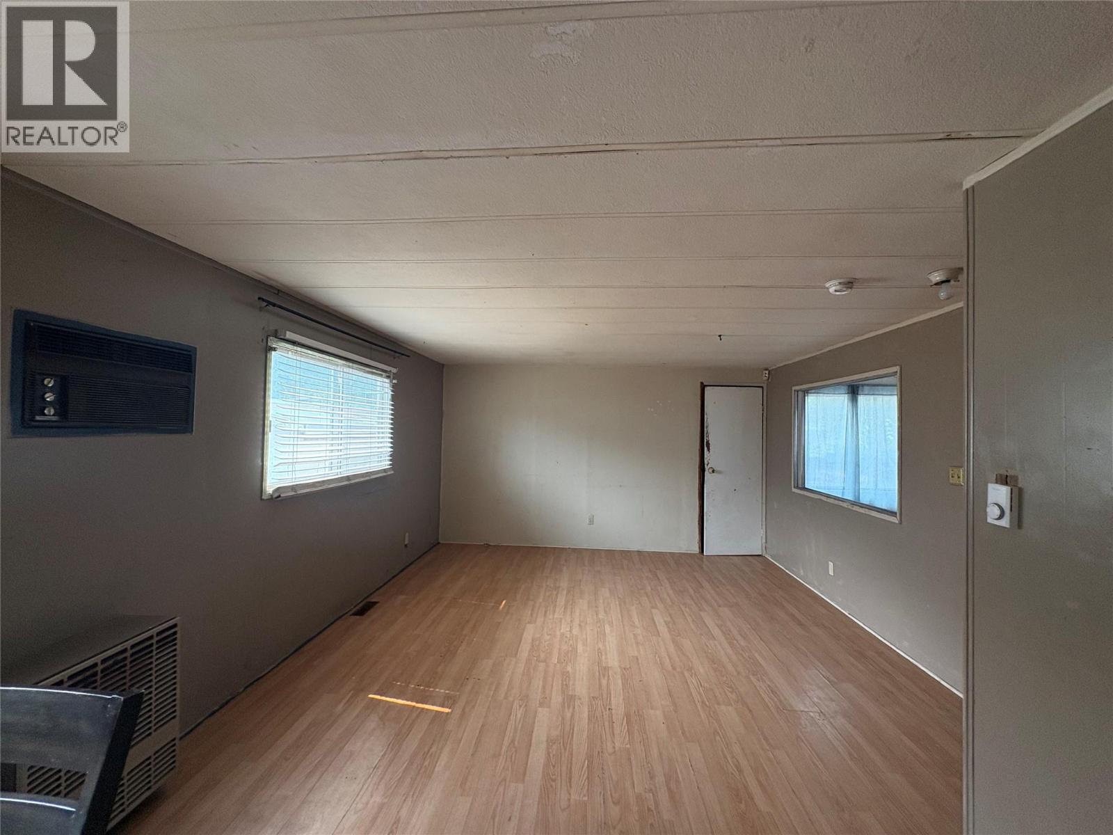 6896 Watson  E Drive, Kamloops, British Columbia  V0K 2P0 - Photo 10 - 10396373