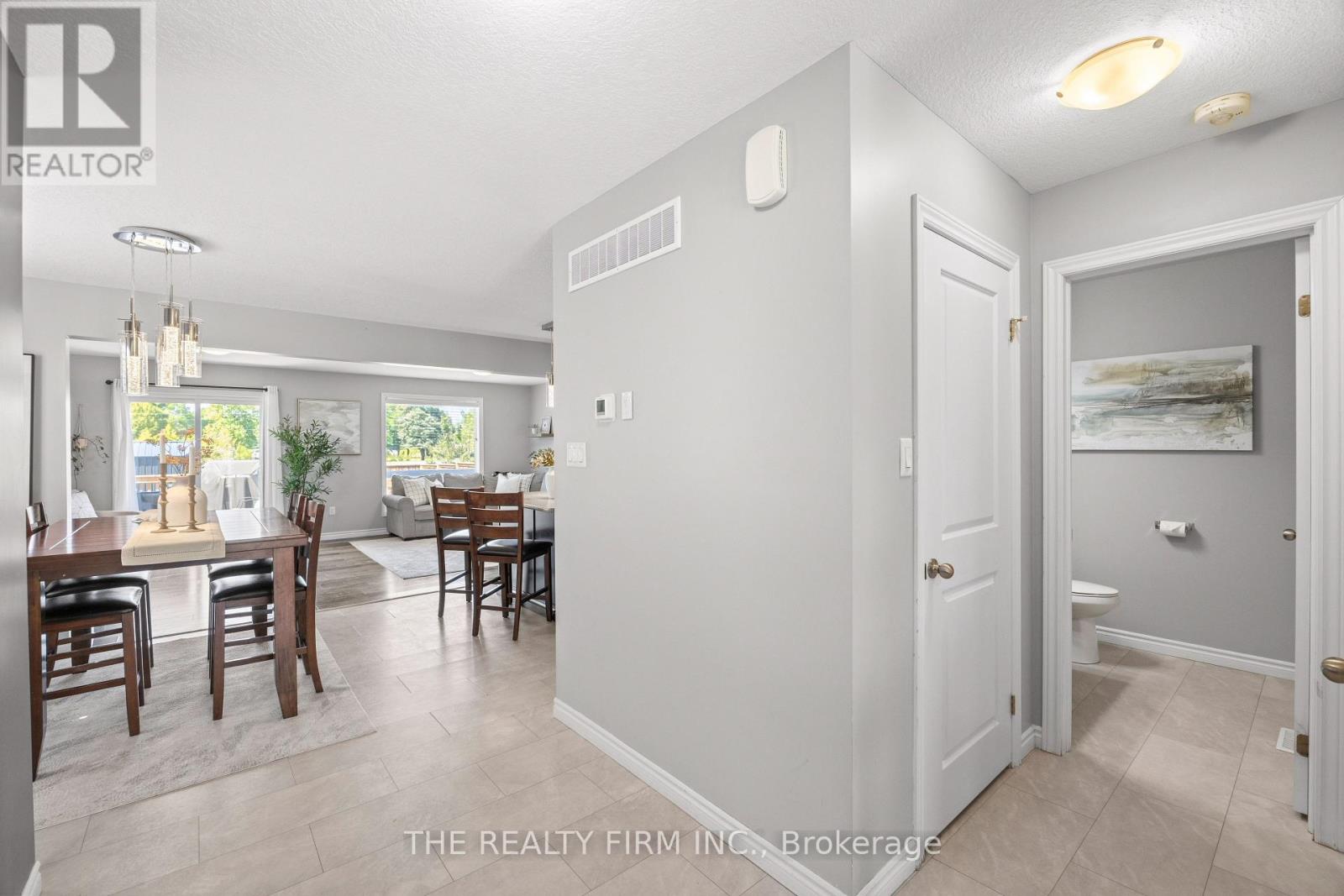 20 Sandy Court, Tillsonburg, Ontario  N4G 0H6 - Photo 7 - X13641522