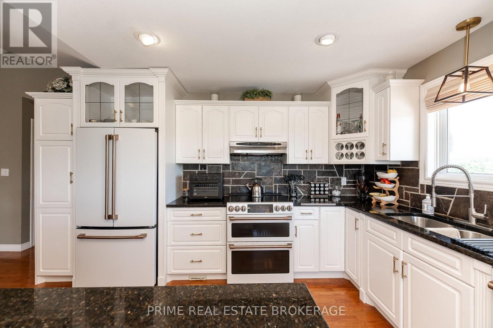 14273 Graham Road, West Elgin, Ontario  N0L 2P0 - Photo 12 - X13641722