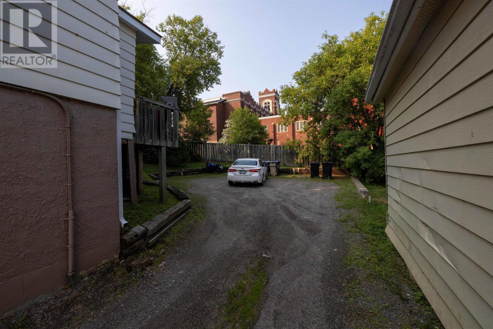 334 Pearl St, Thunder Bay, Ontario  P7B 1G1 - Photo 4 - TB2602251