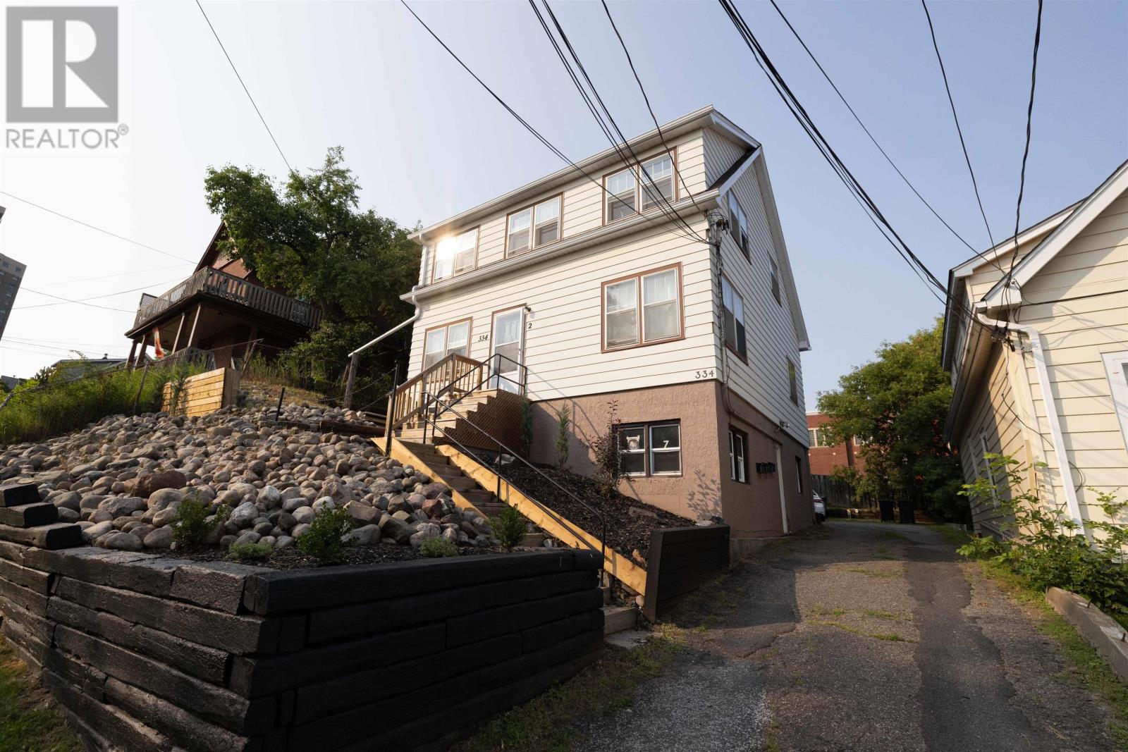 334 PEARL ST, Thunder Bay, Ontario