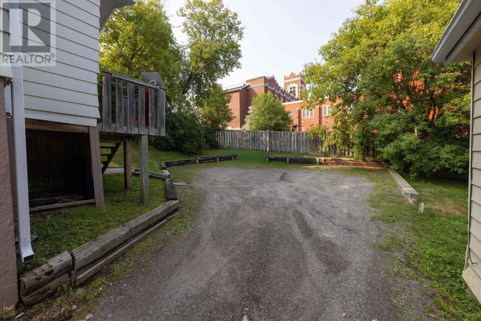 334 Pearl St, Thunder Bay, Ontario  P7B 1G1 - Photo 5 - TB2602251