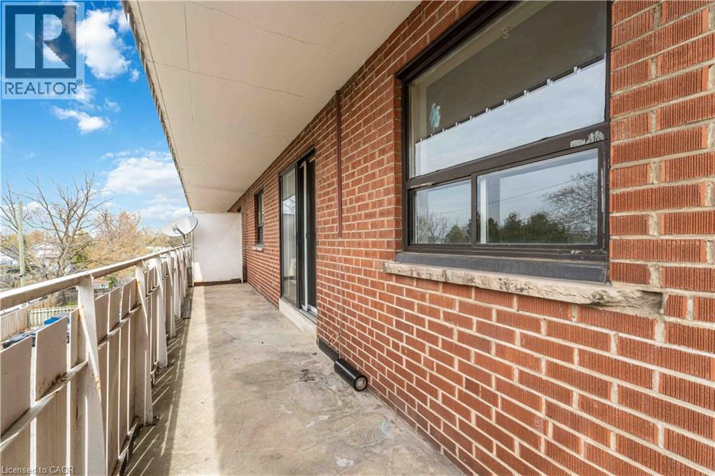 269 Parkdale Avenue N Unit# 403, Hamilton, Ontario  L8H 5X6 - Photo 12 - 40830329