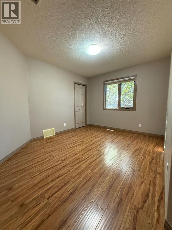 81 Peace River Avenue, Joussard, Alberta  T0G 1J0 - Photo 16 - A2259965