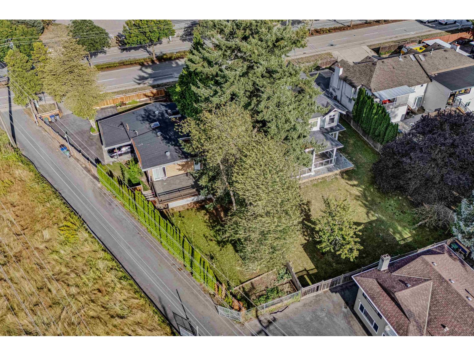 9387 140 Street, Surrey, British Columbia  V3V 5Z3 - Photo 4 - R3152359