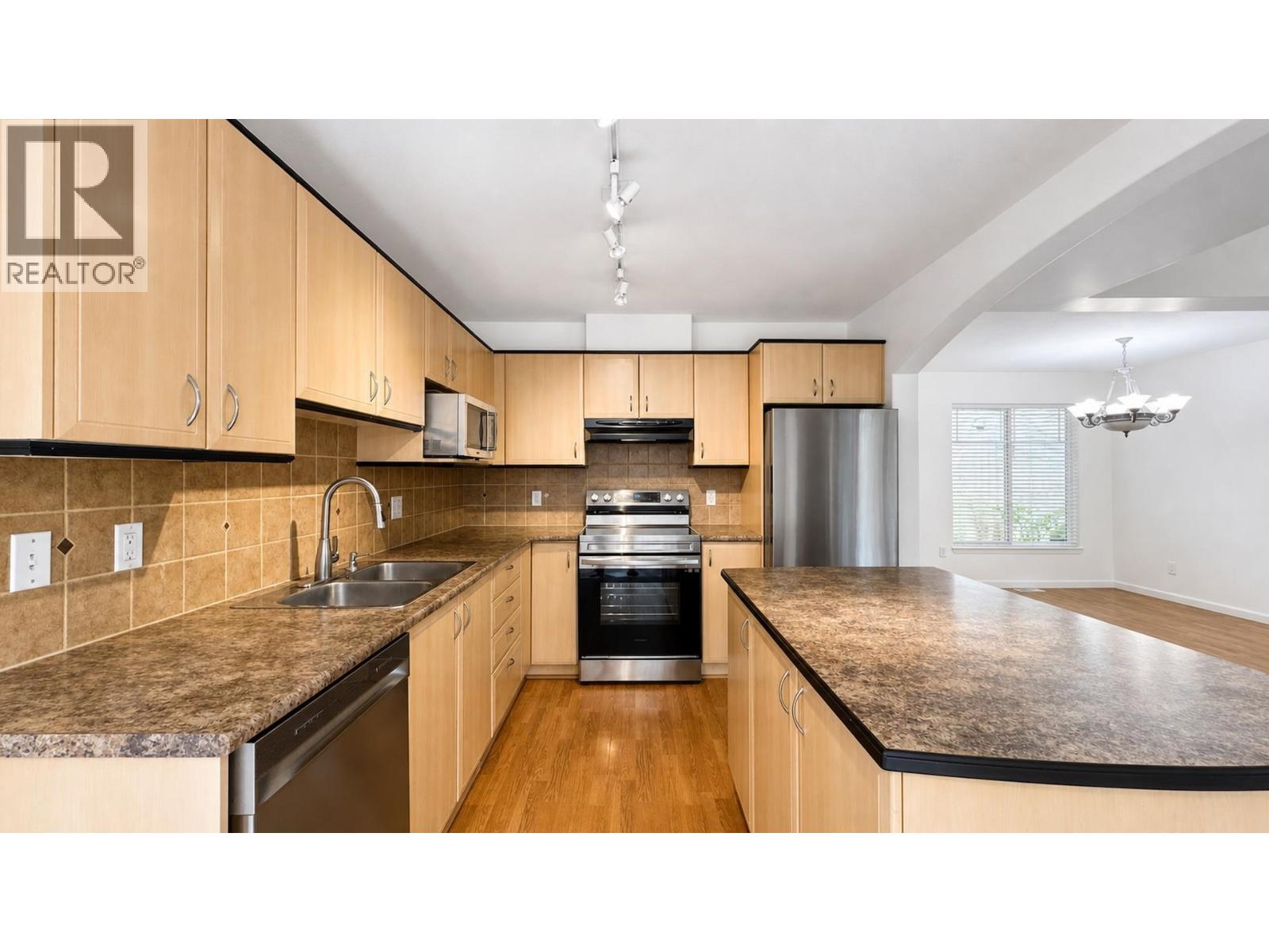 35 2351 Parkway Boulevard, Coquitlam, British Columbia  V3E 3P2 - Photo 14 - R3138882
