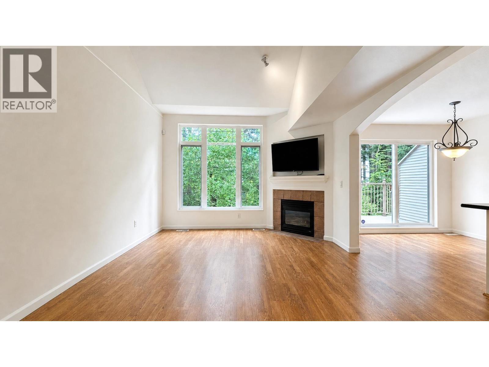 35 2351 Parkway Boulevard, Coquitlam, British Columbia  V3E 3P2 - Photo 5 - R3138882