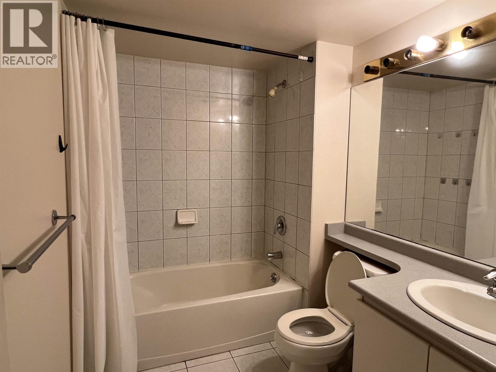 906 9623 Manchester Drive, Burnaby, British Columbia V3N 4Y8 - Photo 17 - R3152820