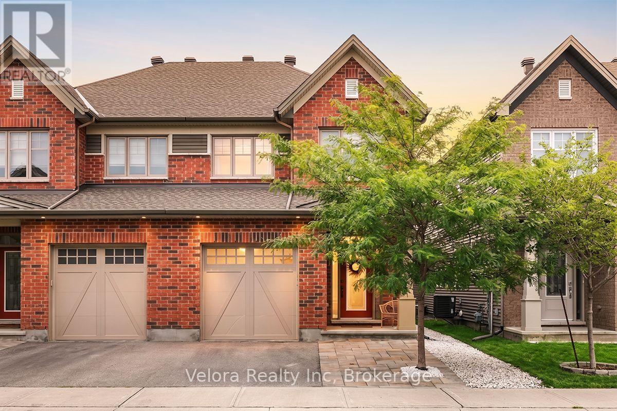 424 WARMSTONE DRIVE, Ottawa, Ontario