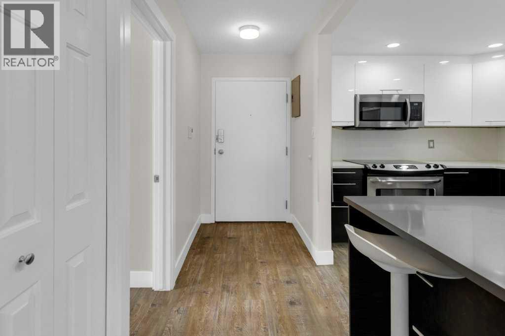 6, 3402 Parkdale Boulevard NW, Calgary, Alberta T2N 3T4 - Photo 3 - A2306943
