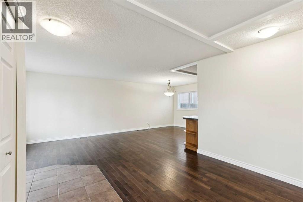 7615 36 Avenue NW, Calgary, Alberta  T3B 1V2 - Photo 18 - A2308209