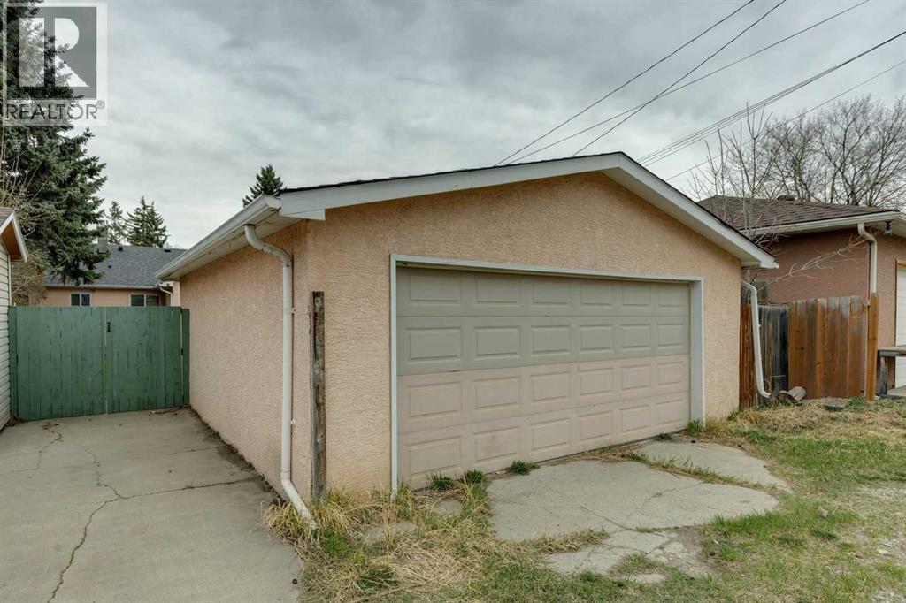 7615 36 Avenue NW, Calgary, Alberta  T3B 1V2 - Photo 39 - A2308209