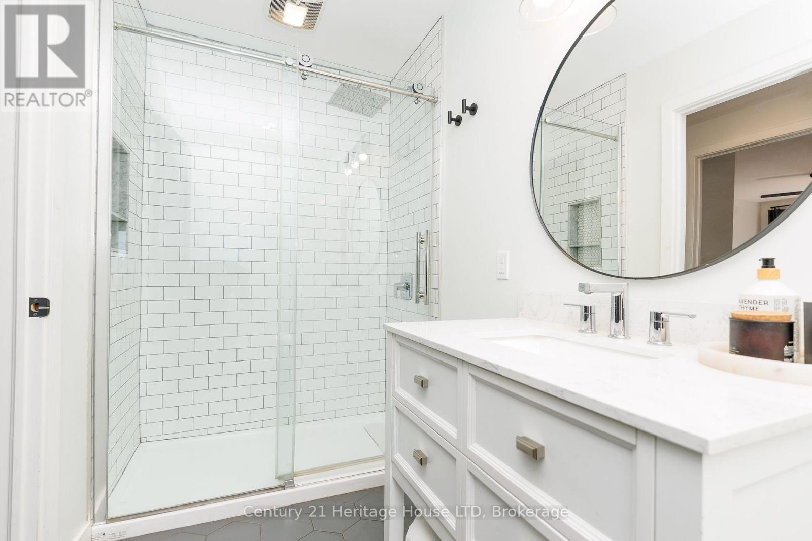5204 King Street, Lincoln, Ontario  L0R 1B2 - Photo 26 - X13641548