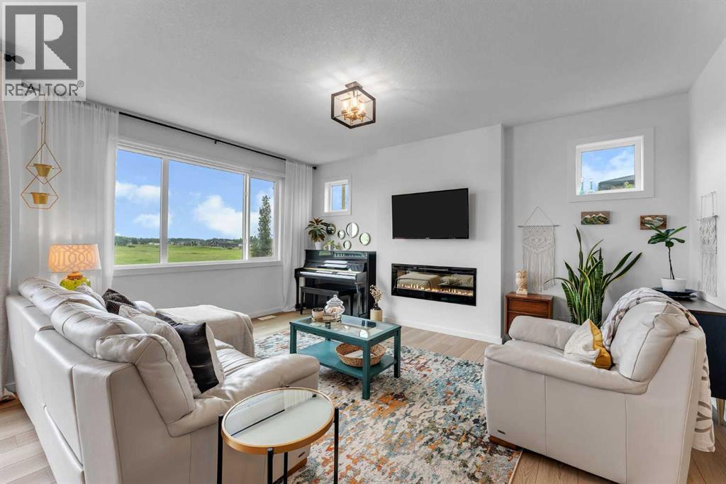 444 Lawthorn Way, Airdrie, Alberta  T4A 3M7 - Photo 12 - A2330675