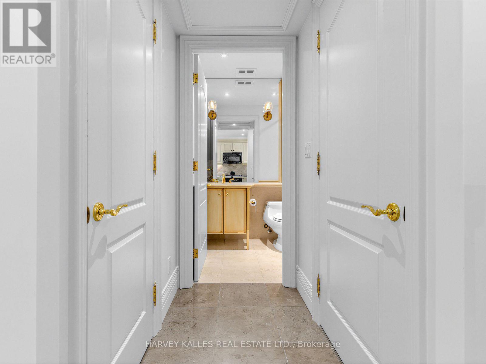 704 - 33 Delisle Avenue, Toronto, Ontario  M4V 3C7 - Photo 21 - C13641528