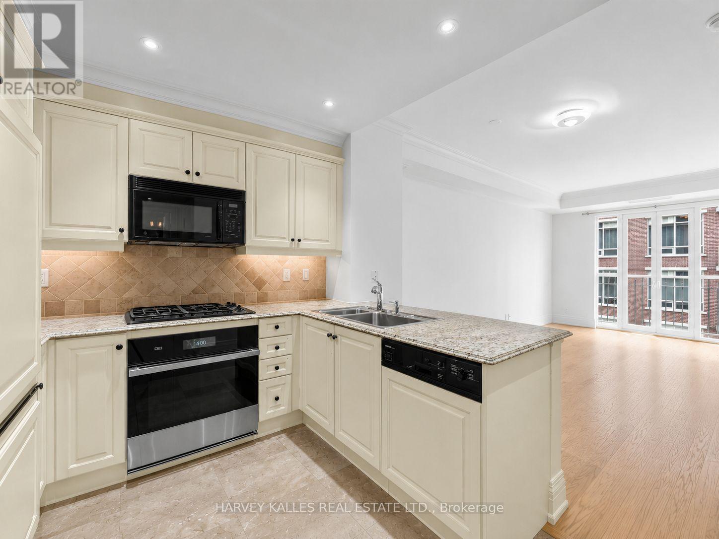 704 - 33 Delisle Avenue, Toronto, Ontario  M4V 3C7 - Photo 5 - C13641528