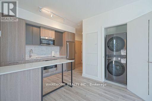 1018 - 30 Dreamers Way, Toronto, Ontario  M5A 2G5 - Photo 5 - C13641572