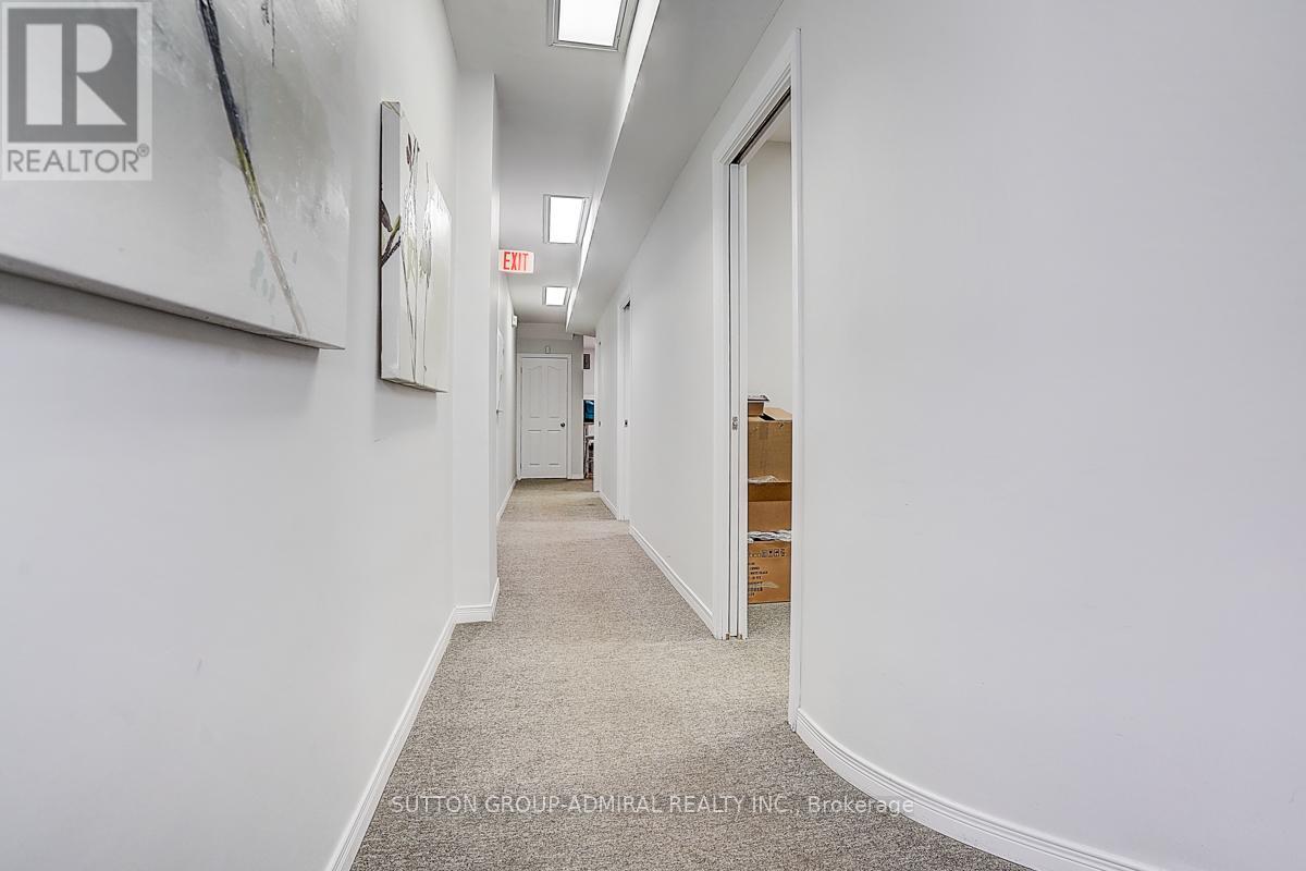 1184 Eglinton Avenue W, Toronto, Ontario  M6C 2E3 - Photo 12 - C13641642