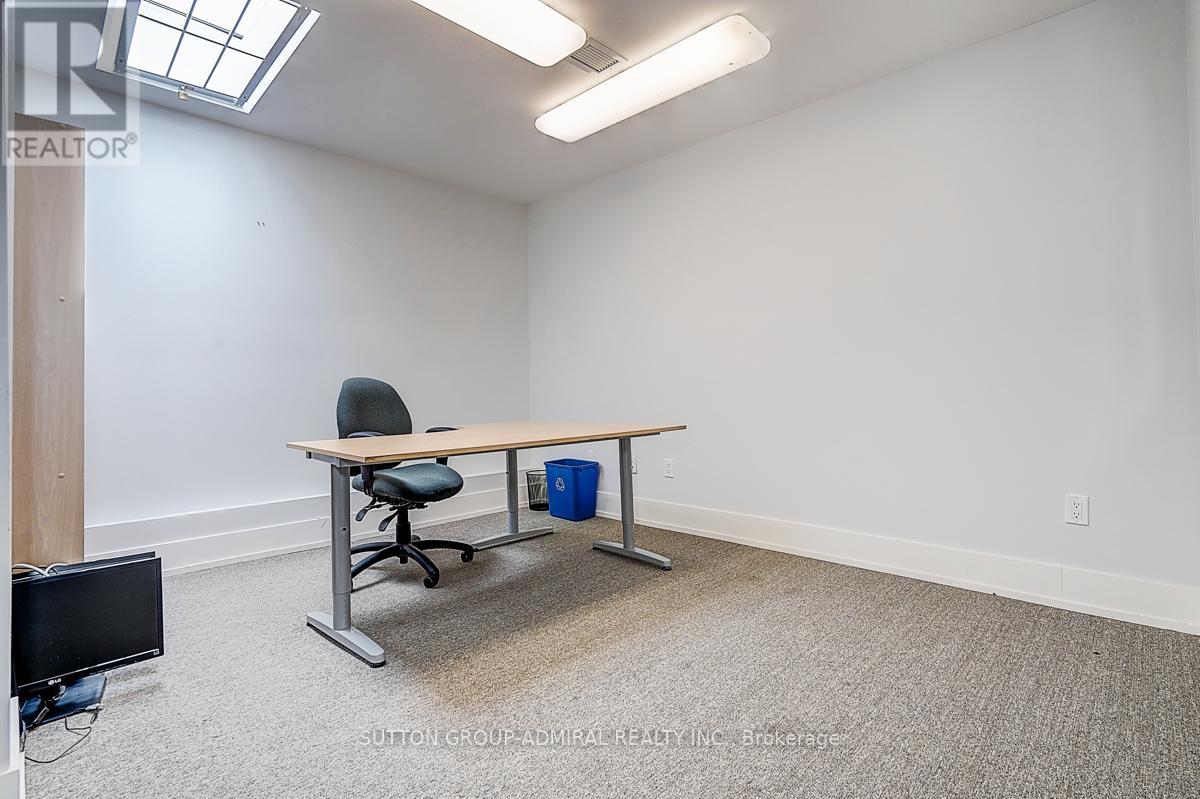 1184 Eglinton Avenue W, Toronto, Ontario  M6C 2E3 - Photo 15 - C13641642