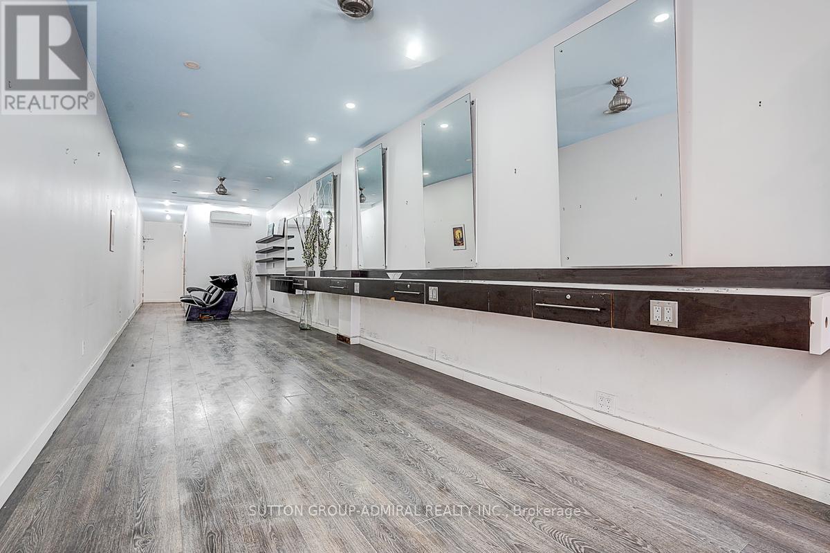 1184 Eglinton Avenue W, Toronto, Ontario  M6C 2E3 - Photo 26 - C13641642