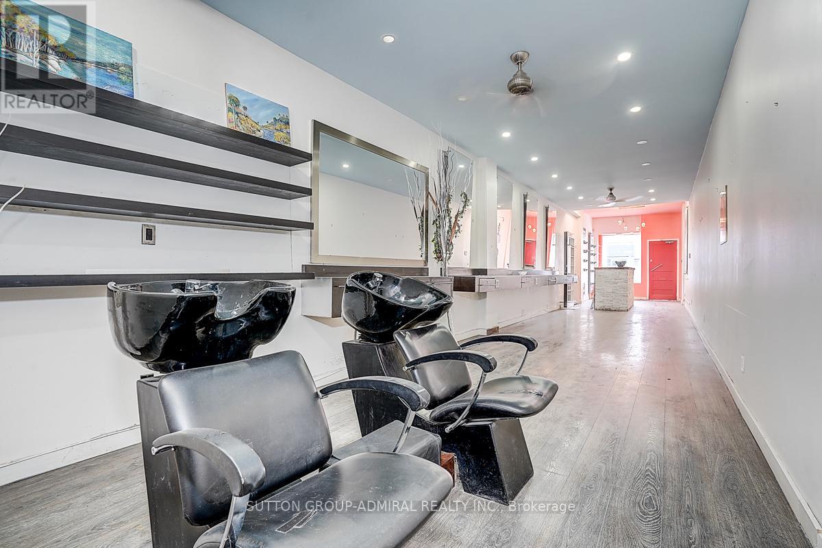 1184 Eglinton Avenue W, Toronto, Ontario  M6C 2E3 - Photo 28 - C13641642