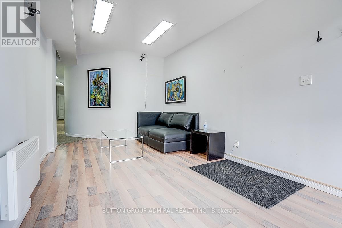 1184 Eglinton Avenue W, Toronto, Ontario  M6C 2E3 - Photo 4 - C13641642