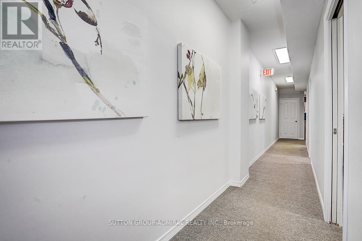 1184 Eglinton Avenue W, Toronto, Ontario  M6C 2E3 - Photo 7 - C13641642