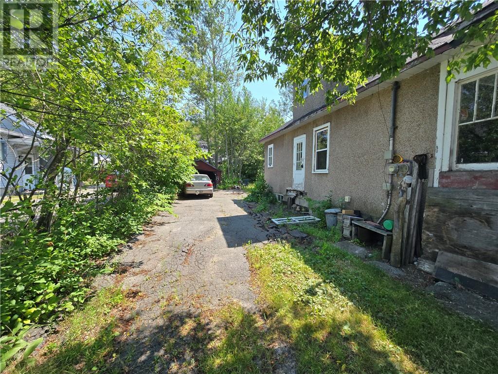 304 Leslie Street, Sudbury, Ontario  P3B 2T5 - Photo 3 - 2129643
