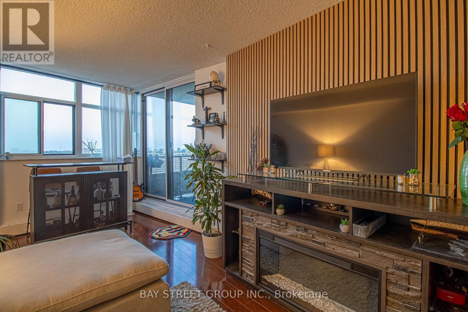 1712 - 2050 Bridletowne Circle, Toronto, Ontario  M1W 2V5 - Photo 11 - E13641566