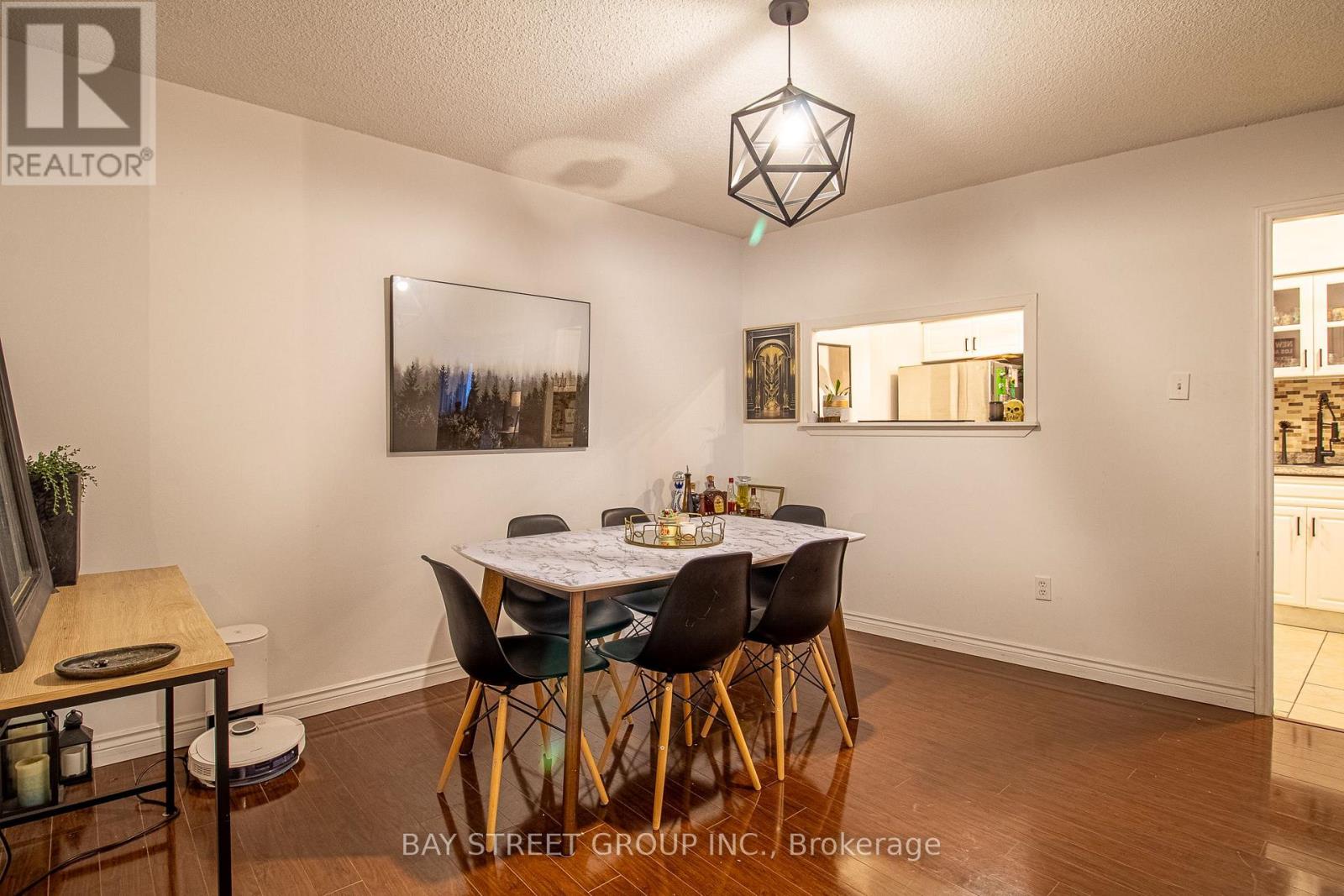 1712 - 2050 Bridletowne Circle, Toronto, Ontario  M1W 2V5 - Photo 4 - E13641566