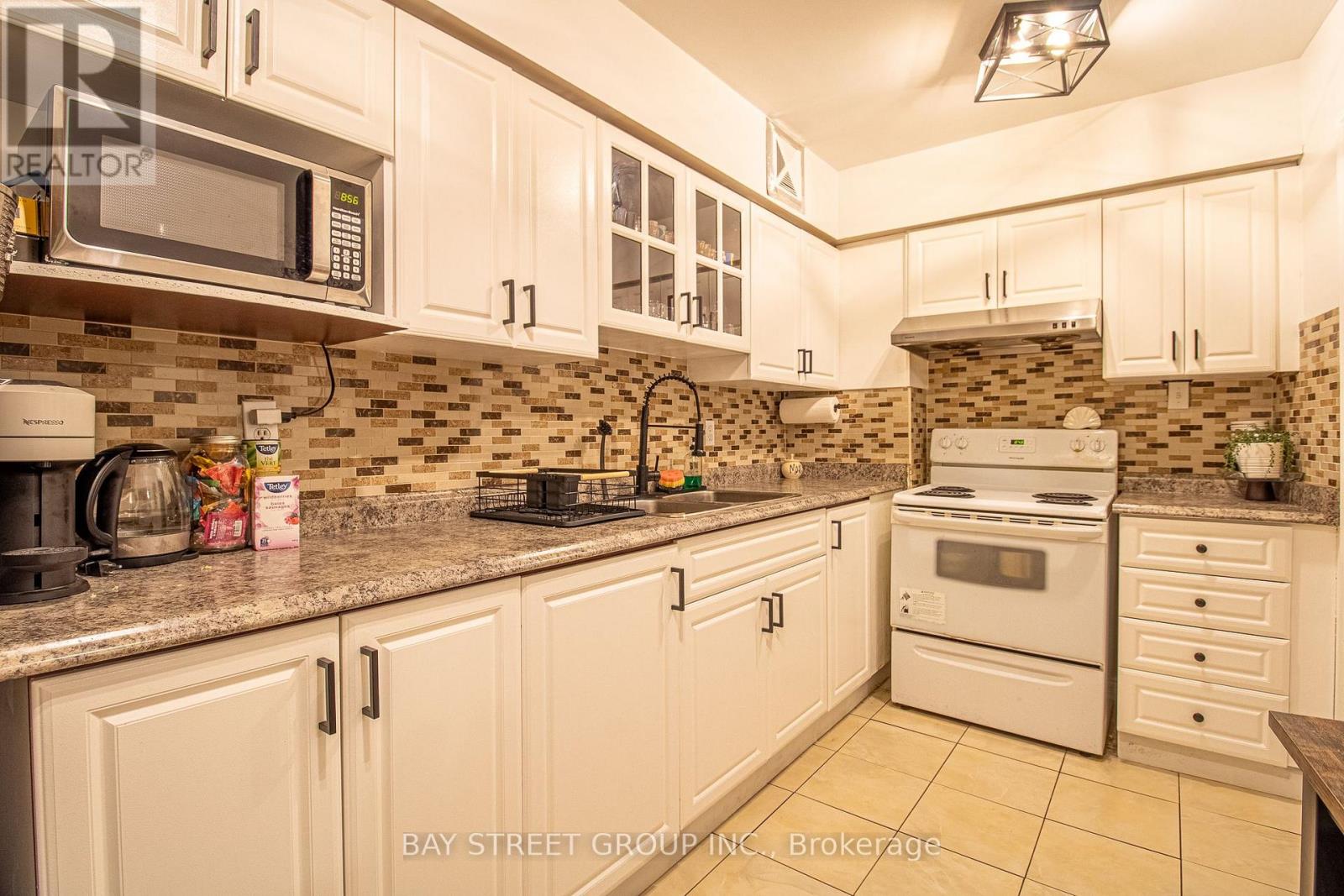1712 - 2050 Bridletowne Circle, Toronto, Ontario  M1W 2V5 - Photo 9 - E13641566