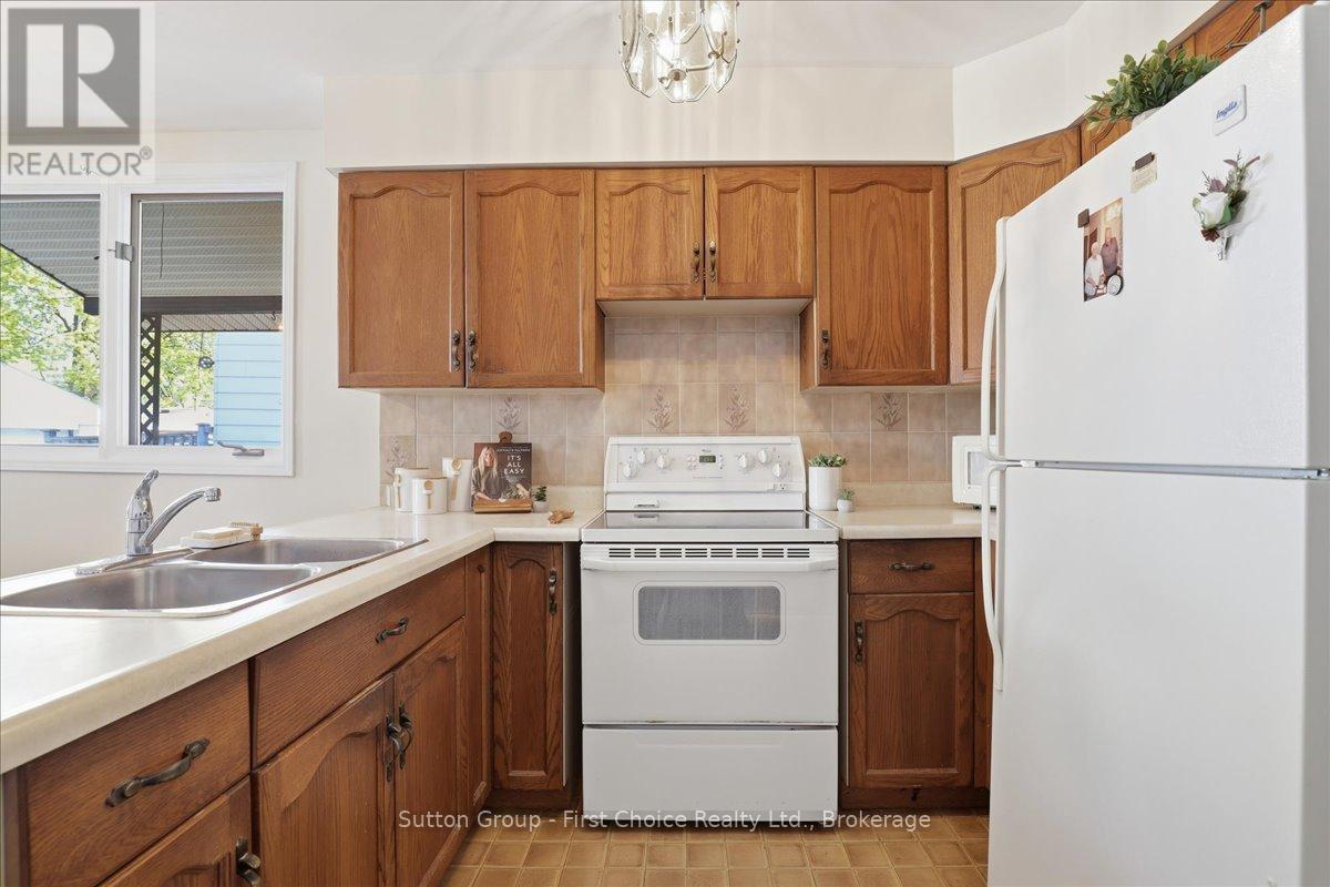 49 Well Street, Stratford, Ontario  N5A 4L8 - Photo 18 - X13641550