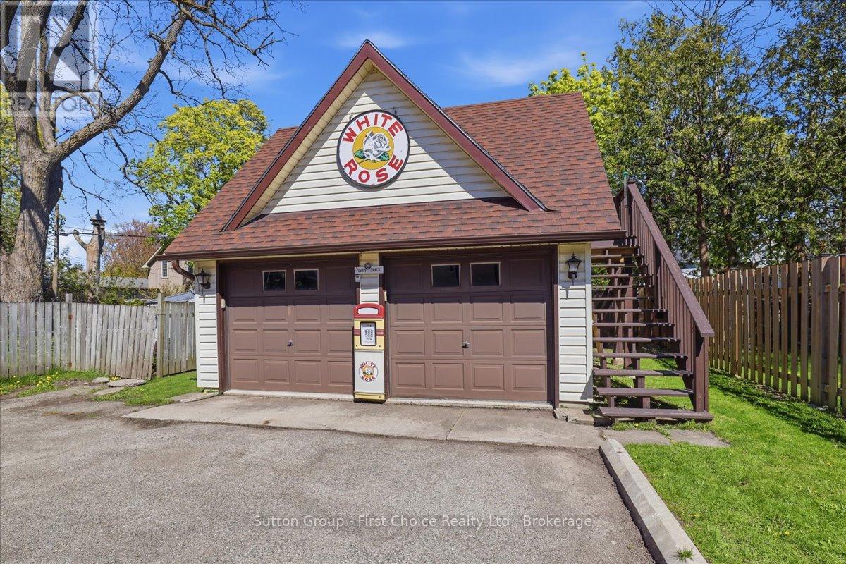 49 Well Street, Stratford, Ontario  N5A 4L8 - Photo 2 - X13641550
