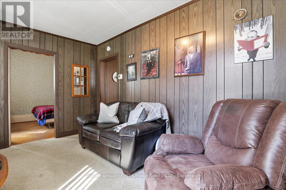 49 Well Street, Stratford, Ontario  N5A 4L8 - Photo 5 - X13641550