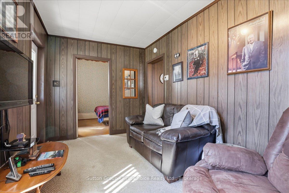 49 Well Street, Stratford, Ontario  N5A 4L8 - Photo 6 - X13641550