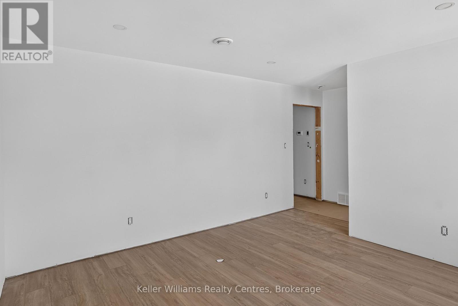 665 Watson Street, South Bruce Peninsula, Ontario  N0H 2T0 - Photo 15 - X13641590